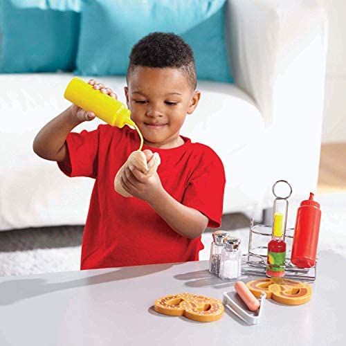 play condiment set