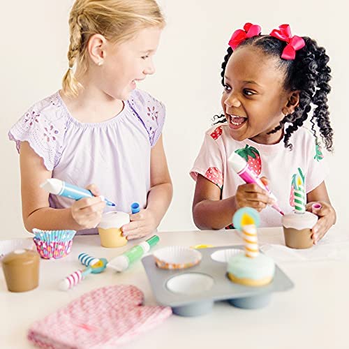 melissa and doug wooden bake and decorate cupcake set